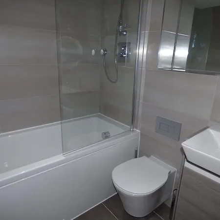 Spacious And Luxurious For You And Your Family *